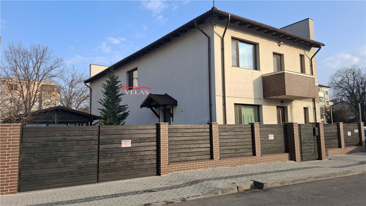 Casa noua + spatiu comercial + spalatorie auto