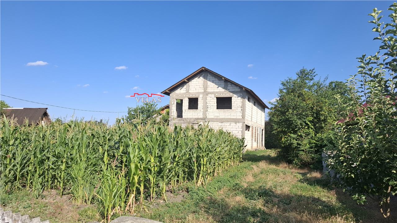 Casa in constructie Gologanu cu 1000 mp teren intravilan