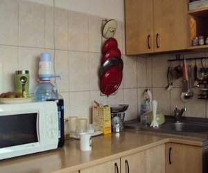 garsoniera str. Comisia Centrala, et. 4 cu acoperis, spatioasa, centrala termica proprie pe gaze
