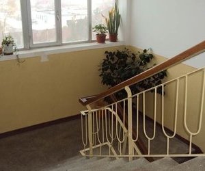 garsoniera str. Comisia Centrala, et. 4 cu acoperis, spatioasa, centrala termica proprie pe gaze