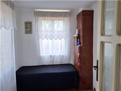 Casa com.Maicanesti, cu 3118 mp teren intravilan