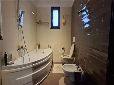 Casa noua + spatiu comercial + spalatorie auto