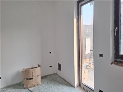 Casa noua + spatiu comercial + spalatorie auto