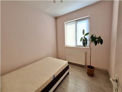 Apartament 2 camere Bacau, parter, CT, liber.