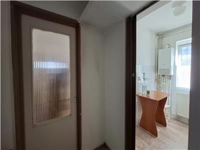 Apartament 2 camere Bacau, parter, CT, liber.