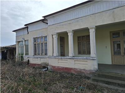 Casa din caramida, Panciu cu teren 2080 mp