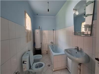 Casa cu 2360 mp teren, Racoasa
