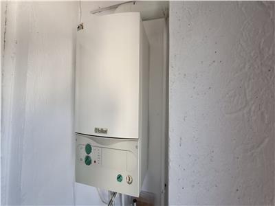 Apartament 2 camere, hol patrat, et 3, str Mare a Unirii