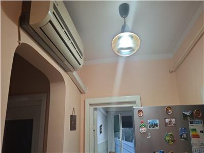 Apartament 3 camere, et.3, Piata Sud