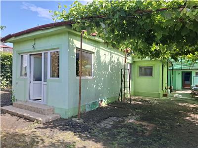 Casa cu teren 1662 mp teren, Golesti