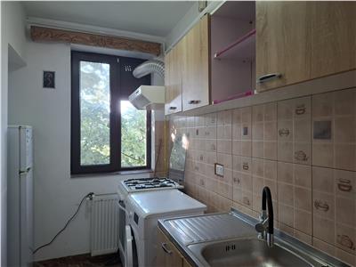 Apartament 2 camere et 2, decomandat, CT, Sud