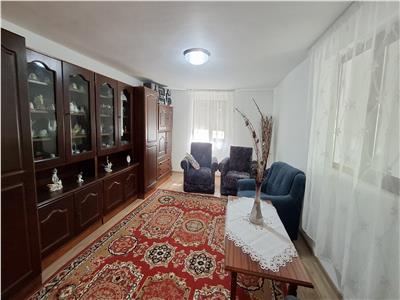 Casa Petresti cu 745 mp teren intravilan