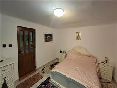 Casa Petresti cu 745 mp teren intravilan