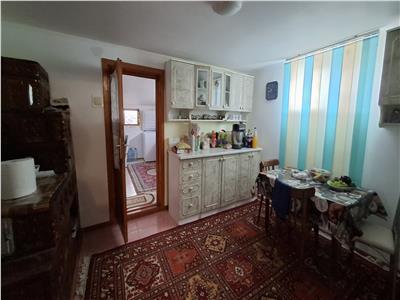 Casa Petresti cu 745 mp teren intravilan