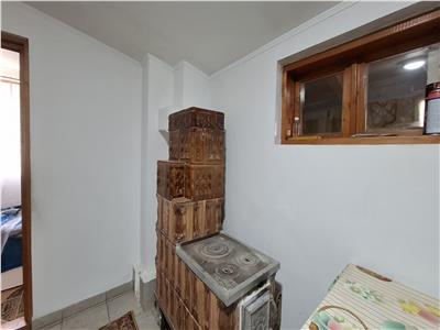 Casa Petresti cu 745 mp teren intravilan