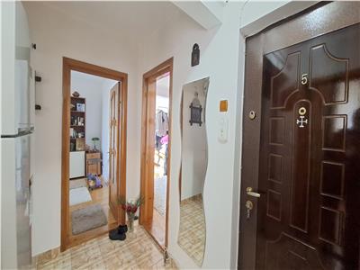 Apartament 3 camere, I-uri Sud, mobilat