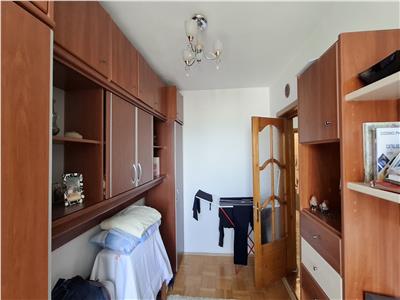 Apartament 3 camere, I-uri Sud, mobilat